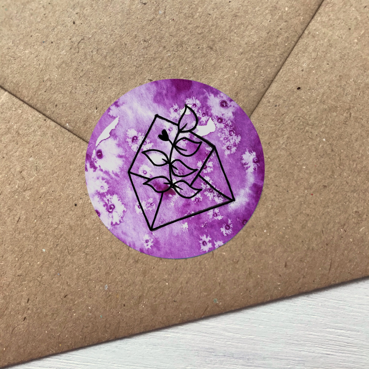 Sticker violett mit Blume aus Kuvert Detailansicht